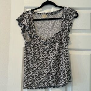 Square neck flower T